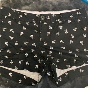 Last chance! twill black & white shorts